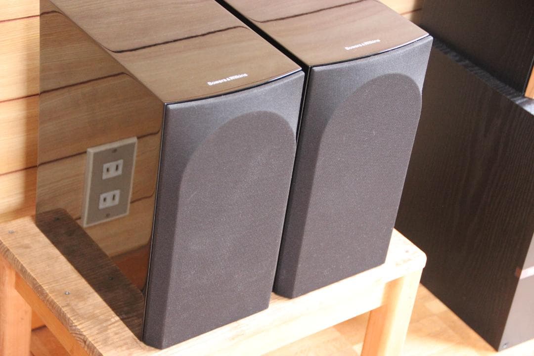 Bowers & Wilkins 707 S3 グロスブラック