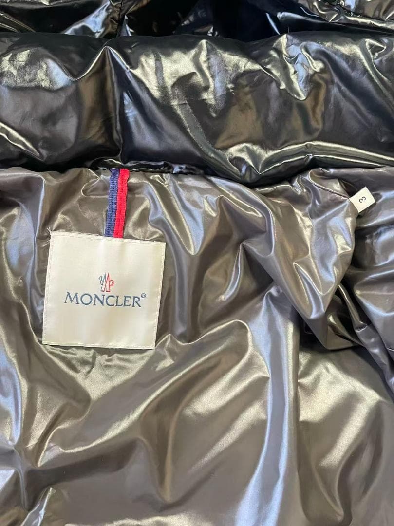 MONCLER 《人気》フード付きダウンジャケット サイズ3 ブラック