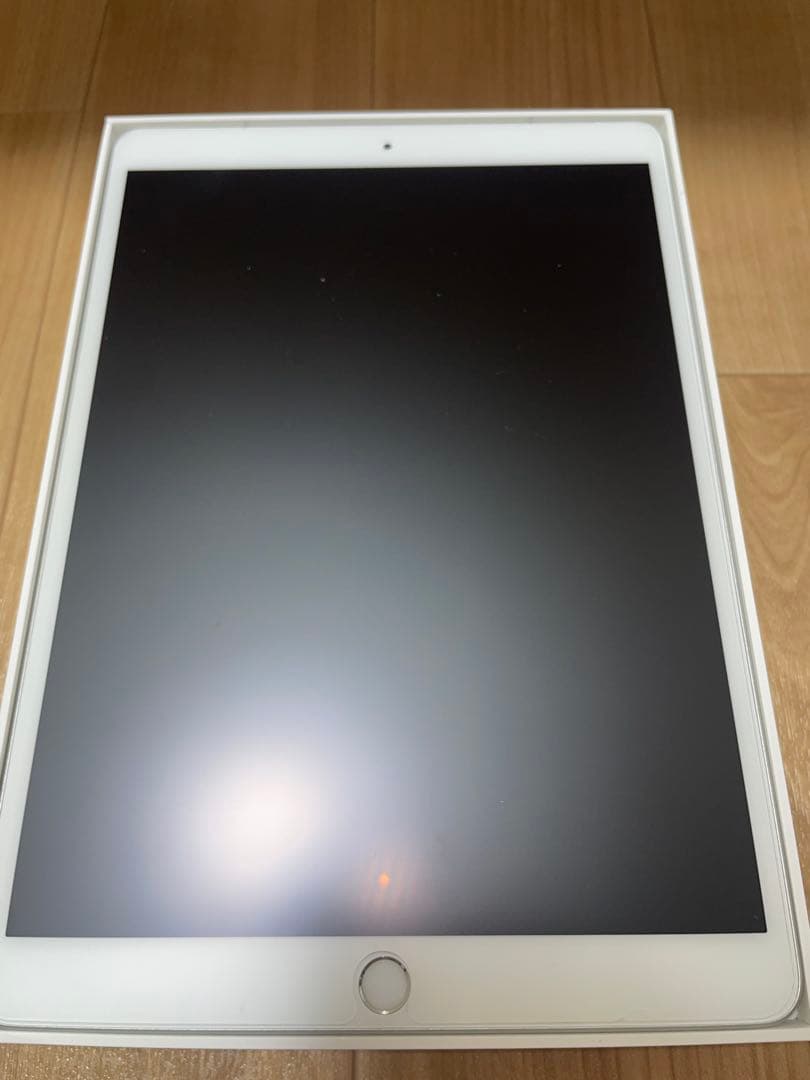 （ジャンク品）iPad Air（第3世代） （Wi-Fi+Cellular）