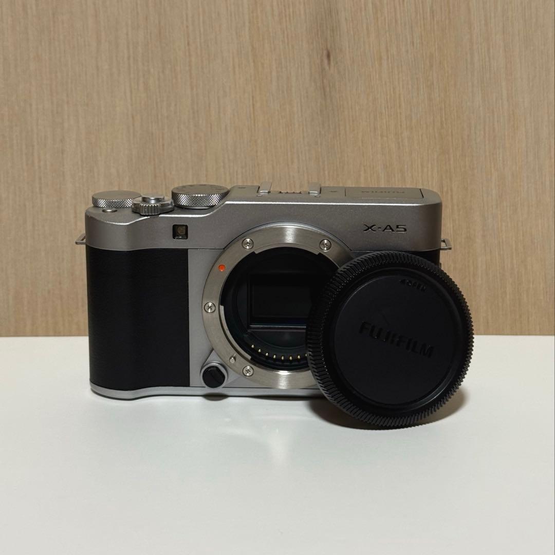 FUJIFILM X-A5 ミラーレスカメラ 本体