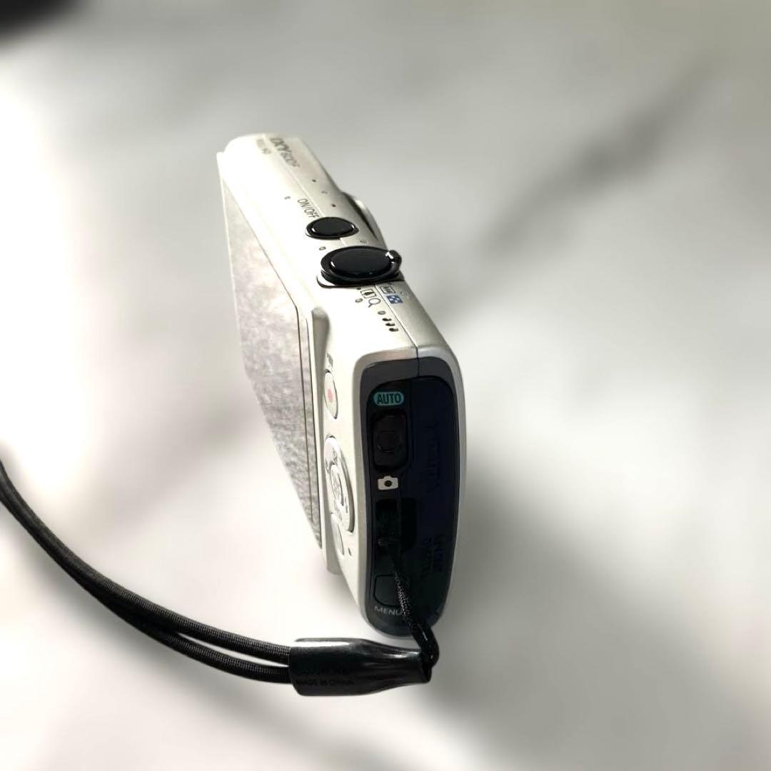 # Canon IXY 600F シルバー 本体と充電器付き