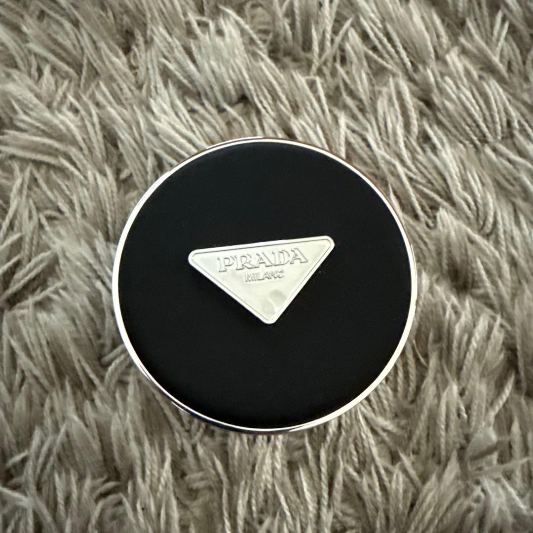 PRADA クッションファンデーション　LN10 12g 78YN1R