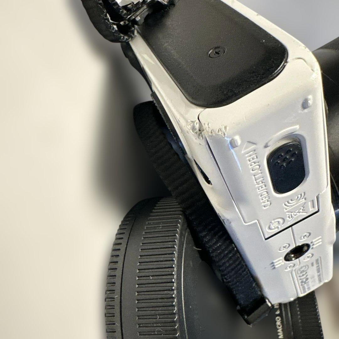 CANON EOS M ミラーレス レンズセットDS126391 キャリーケース