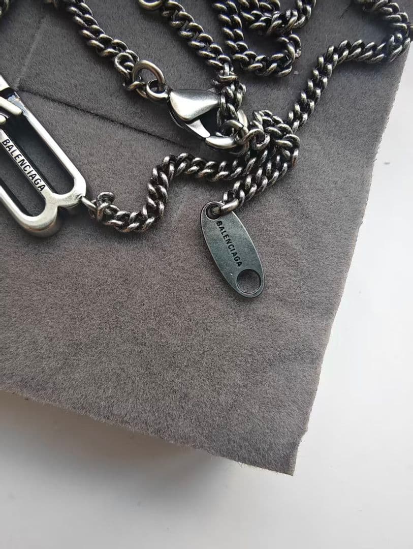 BALENCIAGA バレンシアガ チェーンネックレス メタル製 新品同様