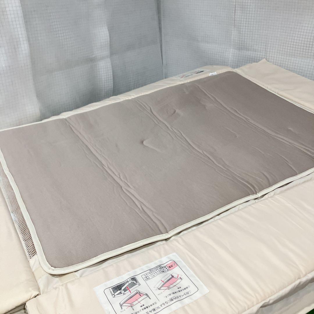 美品 Aprica ココネルエアープラス ベビーベッド ホワイト 洗えるマット