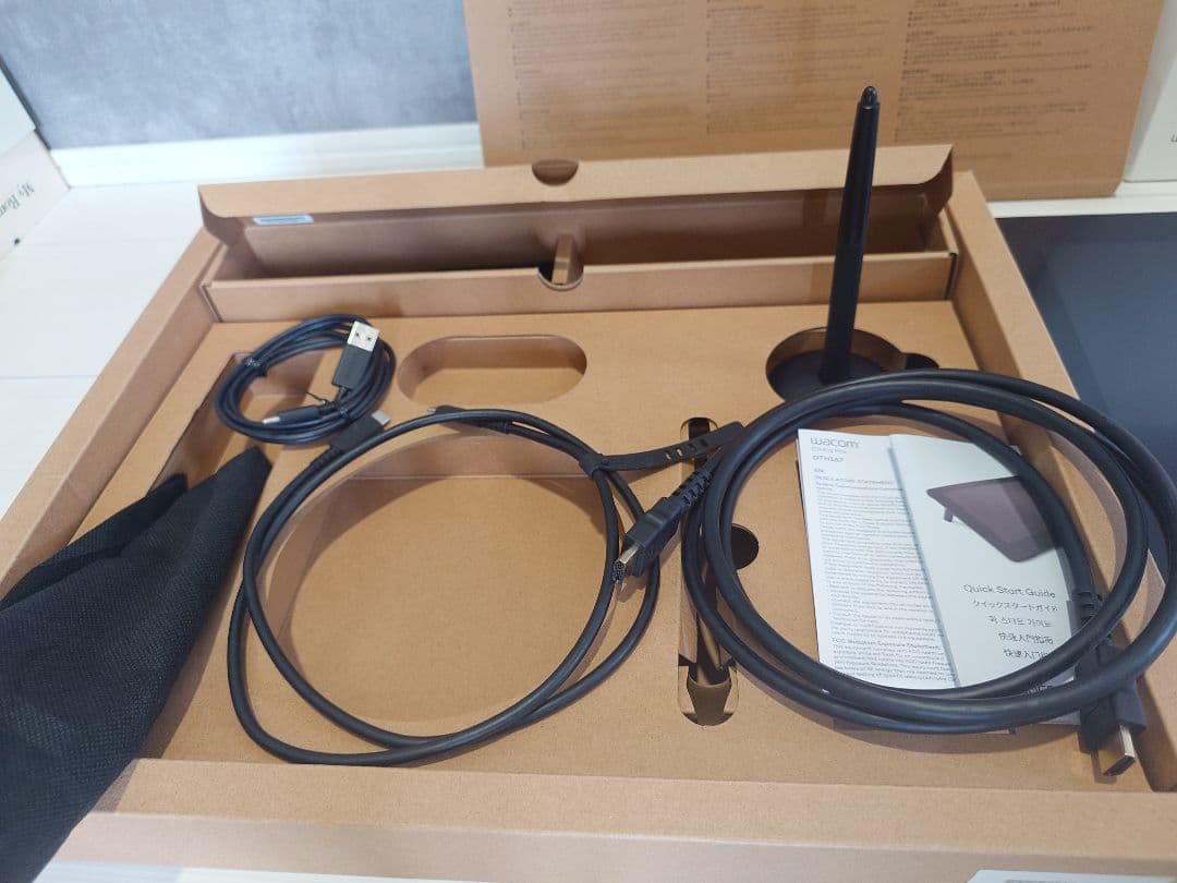 R*s様 ワコム 液タブ 15.6 Wacom Cintiq Pro 16 20