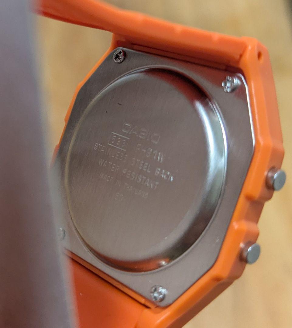 【新品未使用】 CASIO デジタル腕時計　F-91WC チープカシオ オレンジ