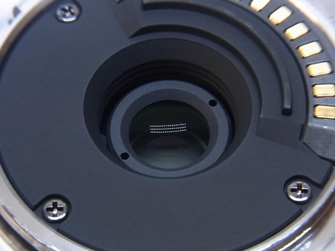 【カメラレンズ】ニコン1　Nikkor VR　10-30mm 白