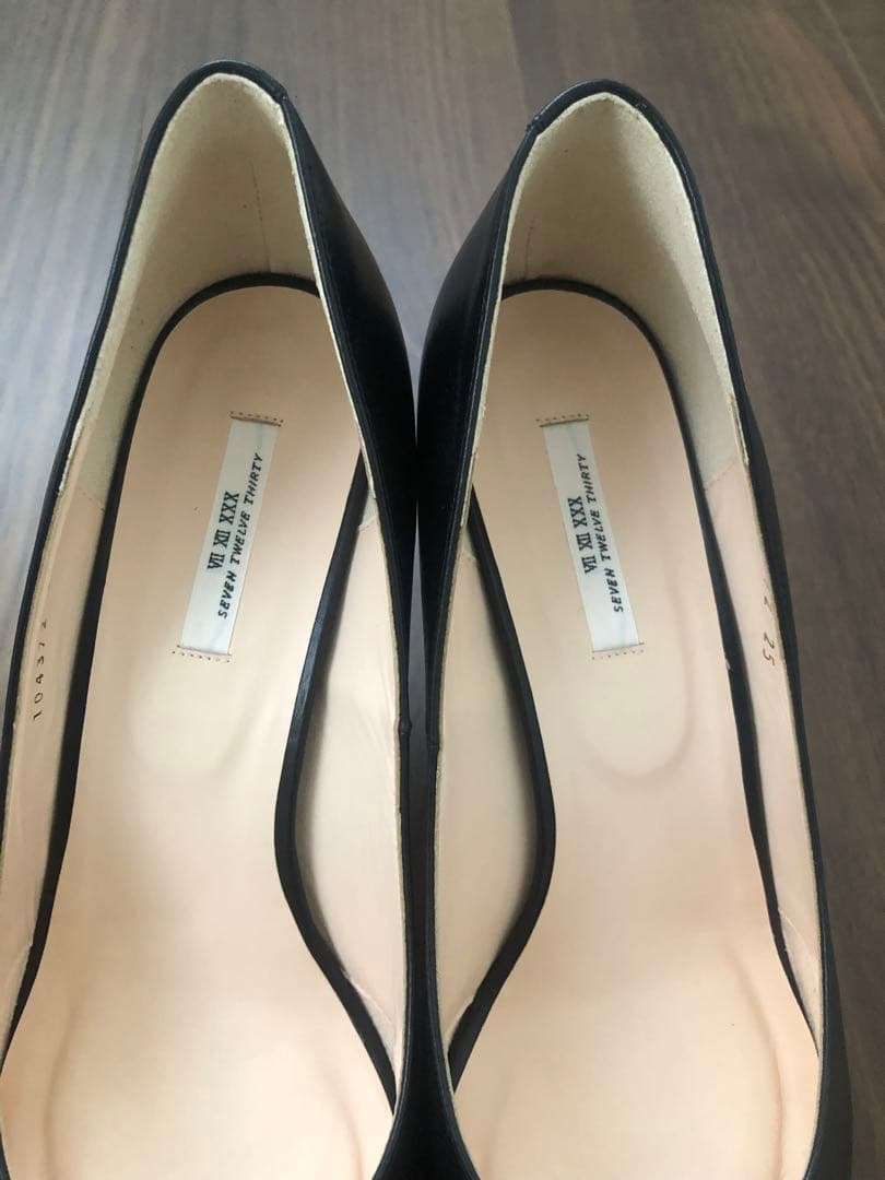 【新品未使用】セブントウェルブ　LovelyWalk ポインテッドトゥパンプス