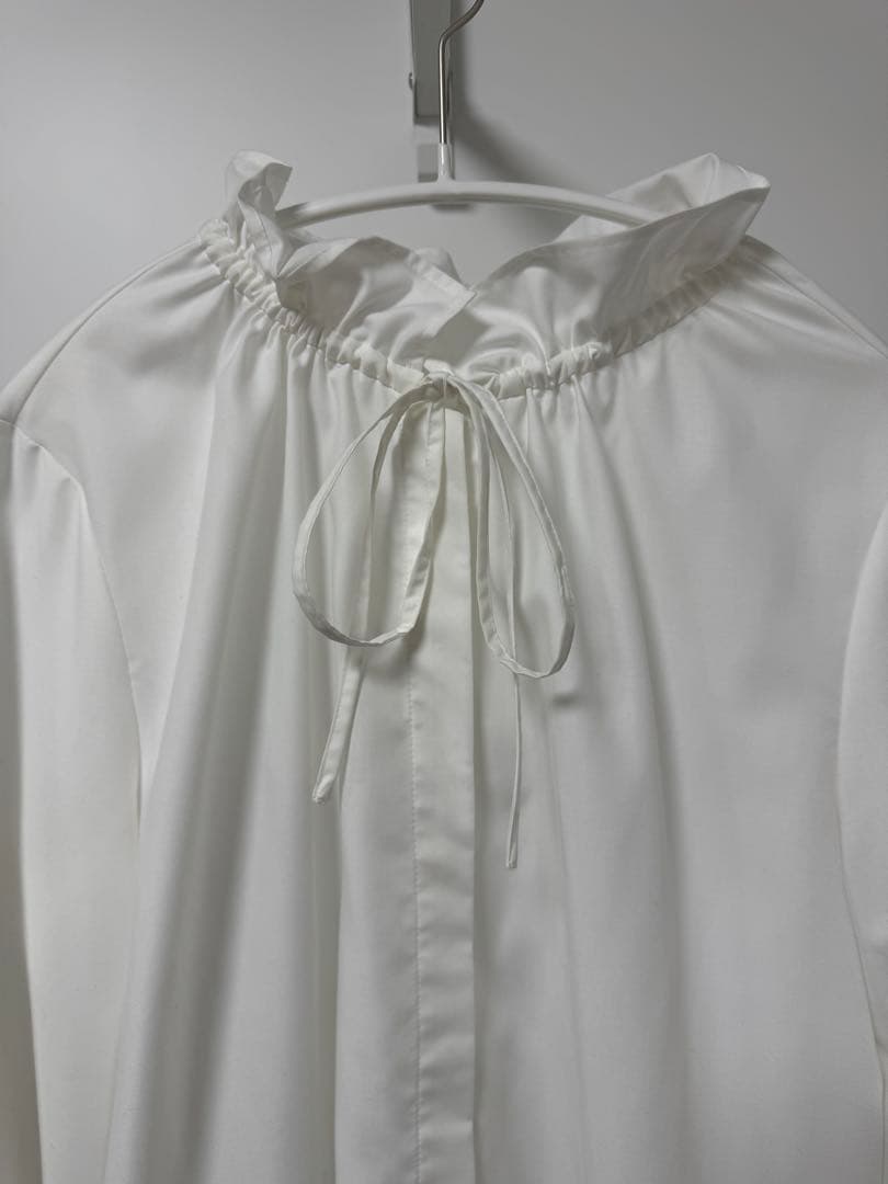 ユナイテッドアローズ　フリルカラー フレアスリーブ ブラウス