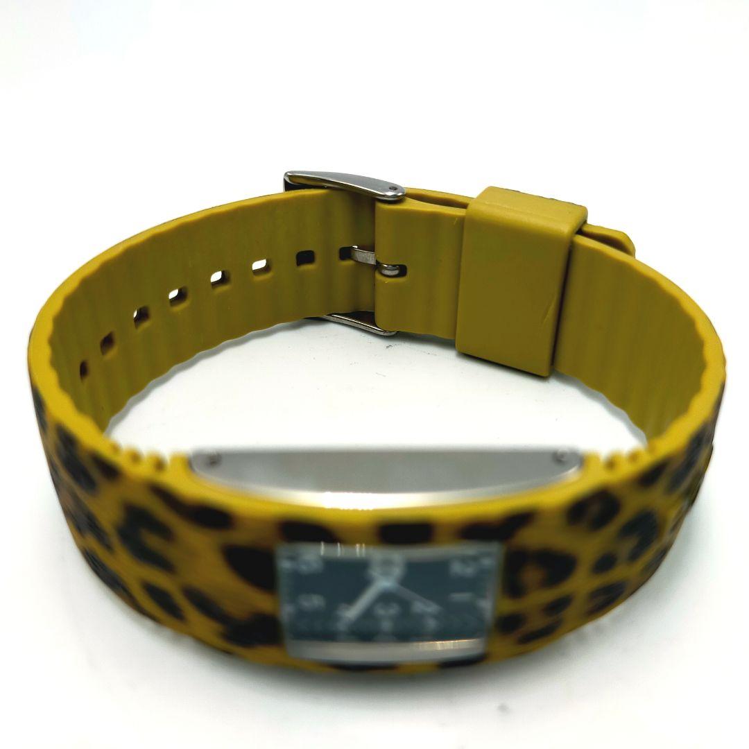 【電池交換済】未使用級★カバンドズッカ ヒョウ柄 腕時計 アニマル レオパード