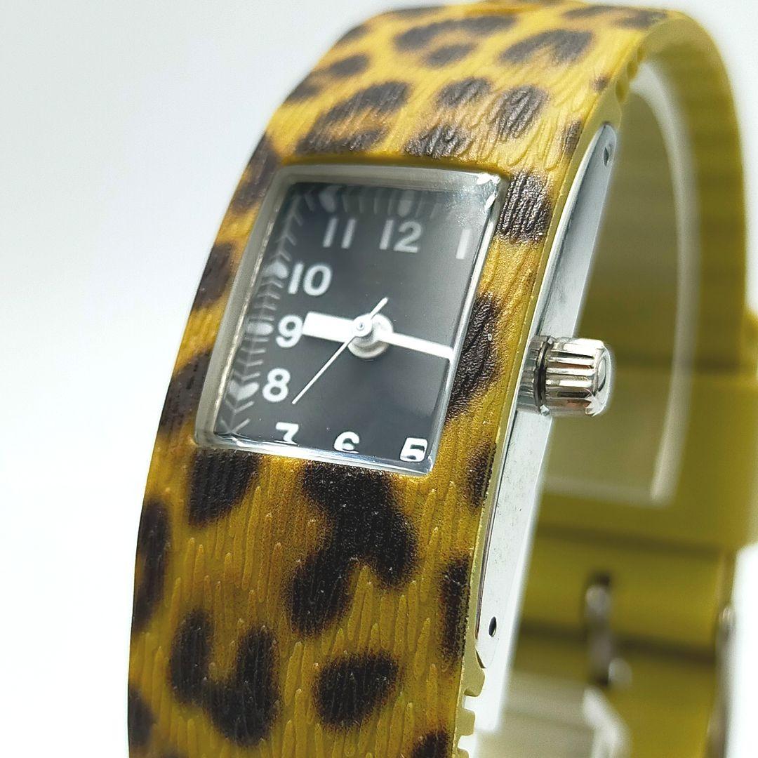 【電池交換済】未使用級★カバンドズッカ ヒョウ柄 腕時計 アニマル レオパード
