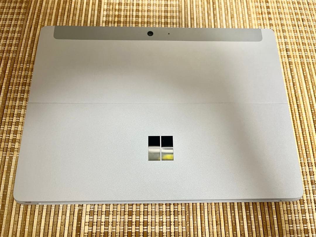 surface Go 初期化済み‼️ブルーライトカットフィルム&充電器付き‼️