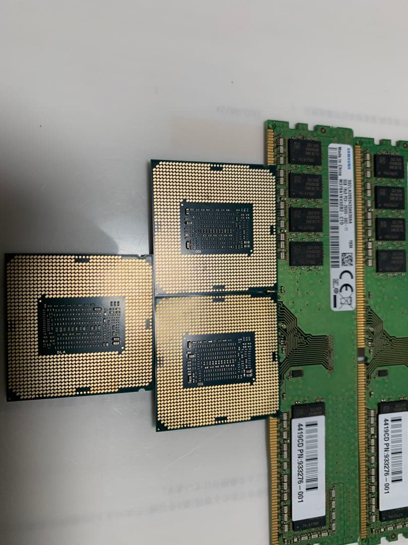 Intel Core i7、i5 CPU、8GB RAM