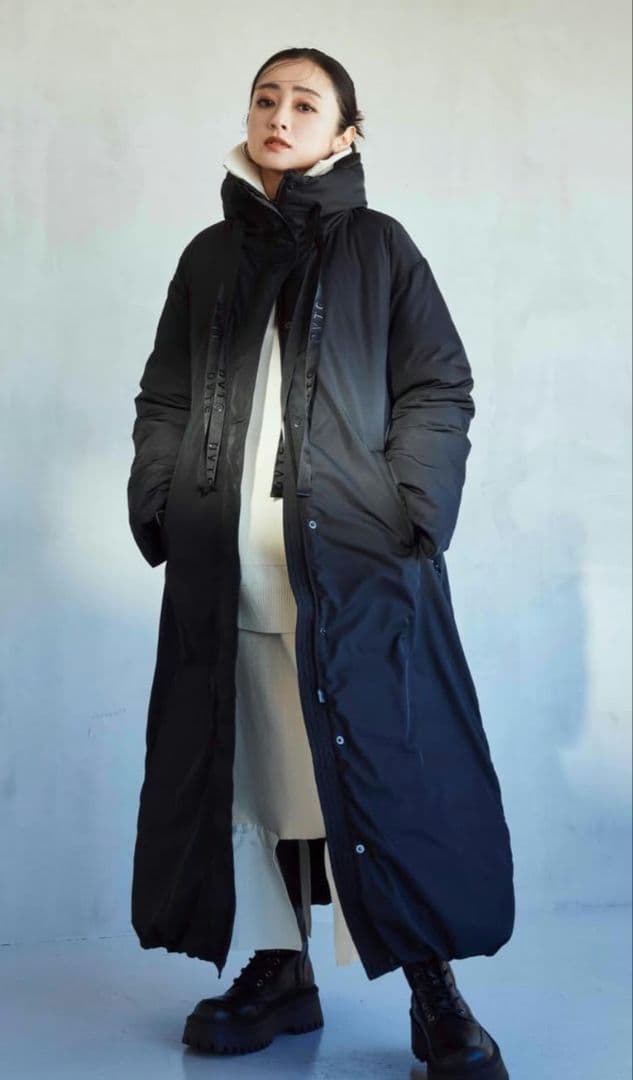 DUVETICA / ALAQUA アラクア 42サイズ ブラック