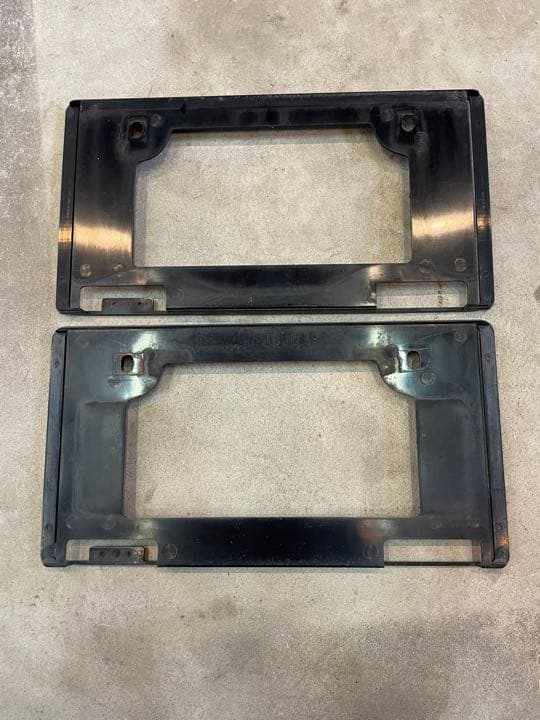 ニッサン純正オプションナンバーフレーム前後セット　希少　当時物❣️