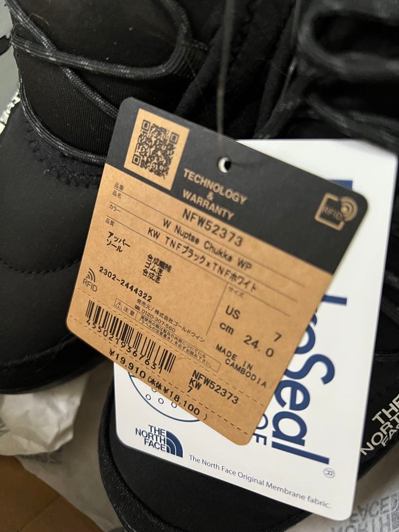 ザ・ノースフェイス　ウィメンズ　ヌプシ チャッカ　TNFブラック