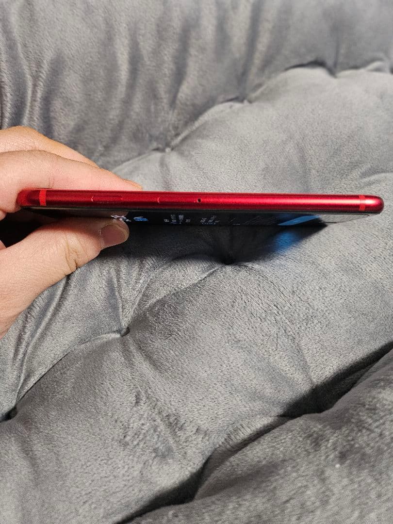 iPhone SE2 第2世代　赤