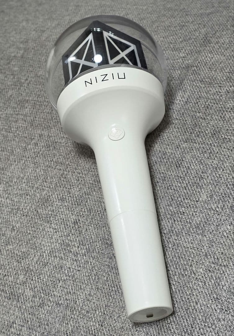 NiziU 公式 ペンライト ホワイト 動作確認済