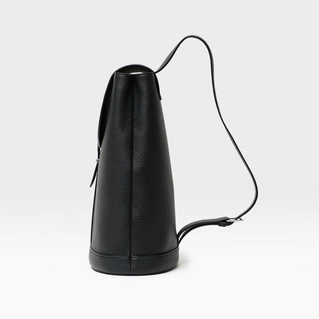 【定価15.9万】アカーテ ストラーノ ショルダーバッグ イタリア製 MM