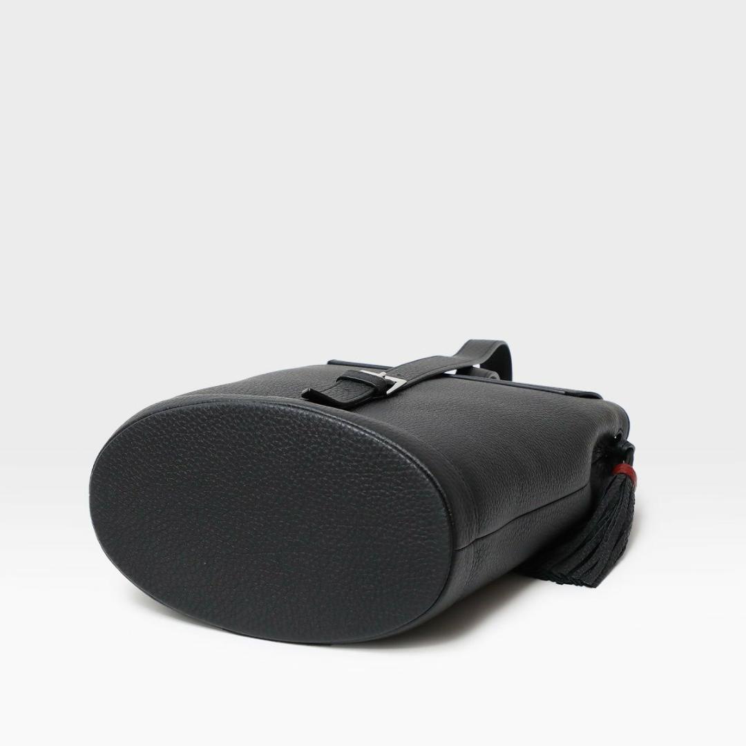 【定価15.9万】アカーテ ストラーノ ショルダーバッグ イタリア製 MM