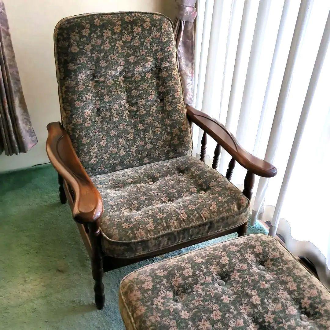 カリモク コロニアル　リクライニングチェア