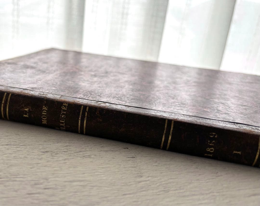 専用　フランス　アンティーク　ファッション雑誌　1869年　年鑑本　モード　洋書