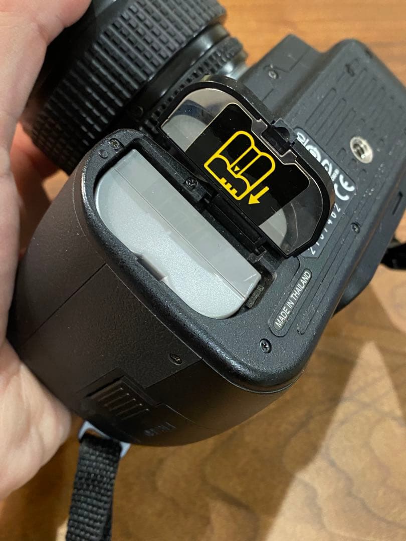 Nikon D80 CCDデジタル一眼 ニッコール35-70 レンズ付動作品