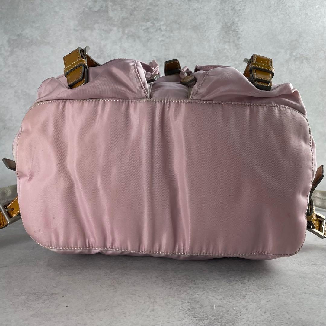 入手困難✨ プラダ リュック ナイロン 三角ロゴプレート ピンク wポケット