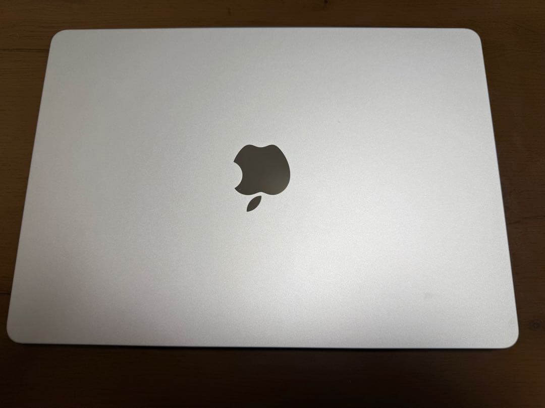 Apple MacBook Air m2 13.6インチシルバー 充電器付き