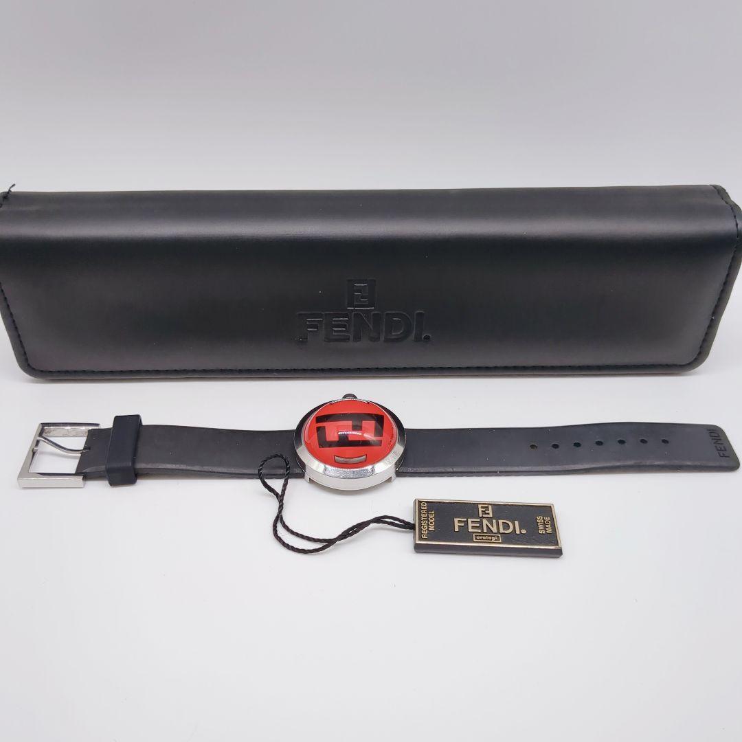 ピンクの猫【希少デザイン】FENDI フェンディ 腕時計 レッド ブラック
