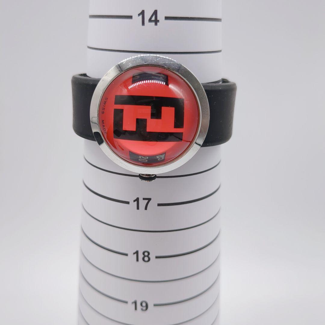 ピンクの猫【希少デザイン】FENDI フェンディ 腕時計 レッド ブラック