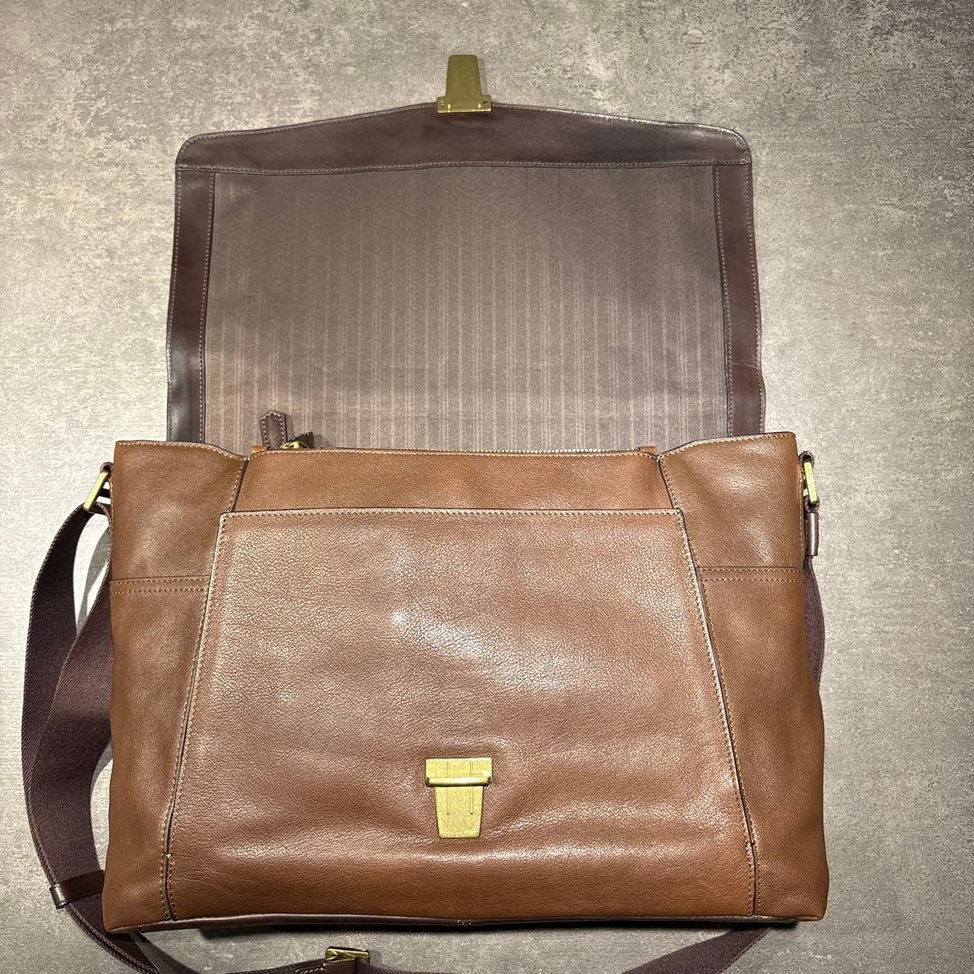 TUMI トゥミBeacon Hill ショルダーバッグ　レザー　美品