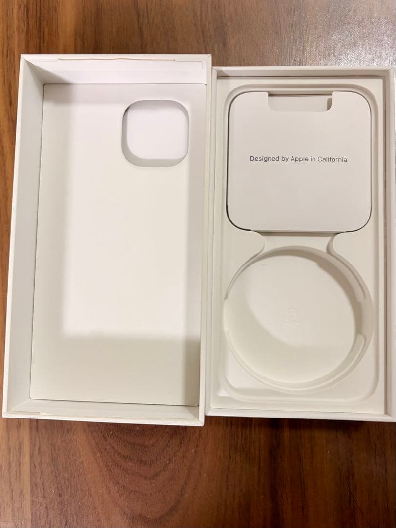 【ジャンク品】iPhone15 128GBピンク SIMフリー　背面ひび割れあり