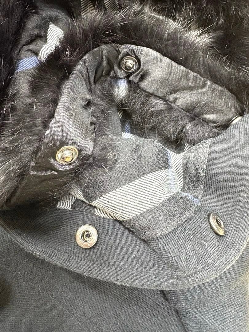 廃盤✨️バーバリーブラックレーベル リアルファー付きパーカー ノバチェック 黒 M