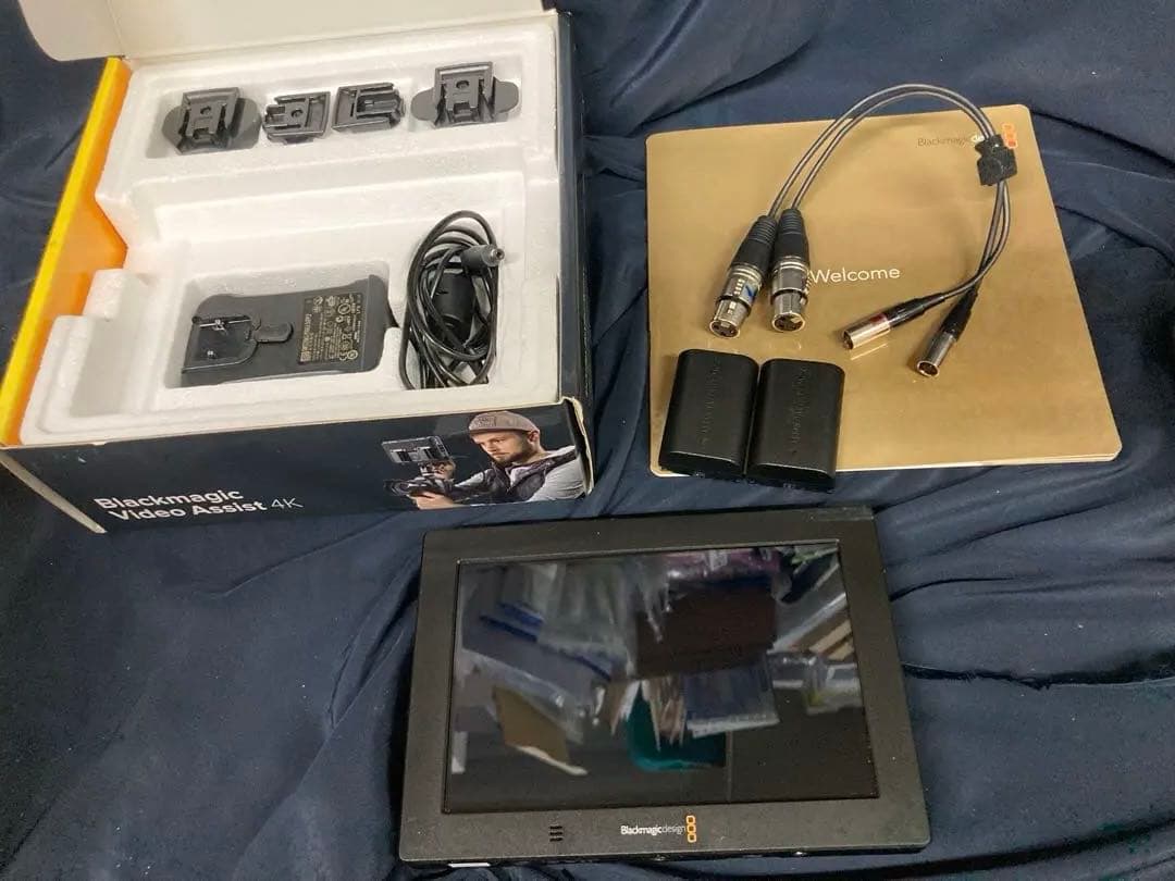 Blackmagic Video Assist 4K 7インチ本体