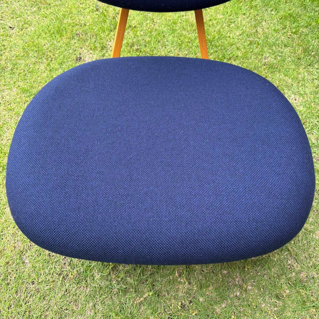 天童木工　低座イス