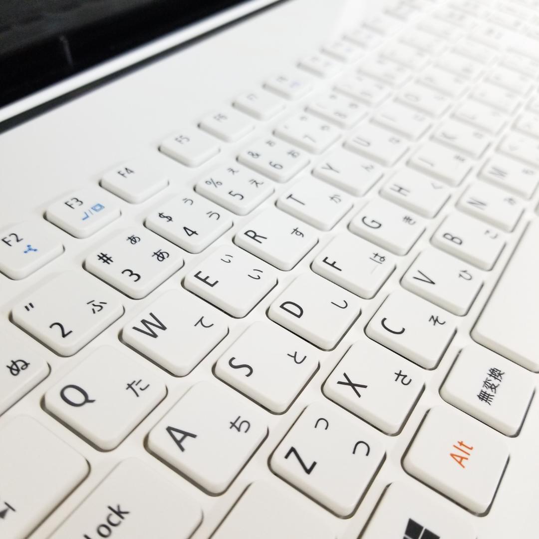 新品SSD i3 Blu-ray 即使用可ノートPC NEC (E1015)