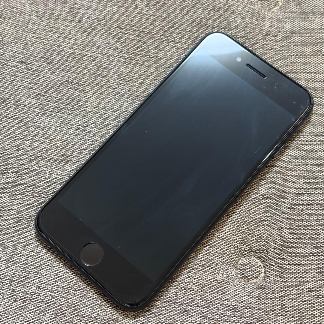 Apple iPhone SE 第二世代 ブラック 64GB