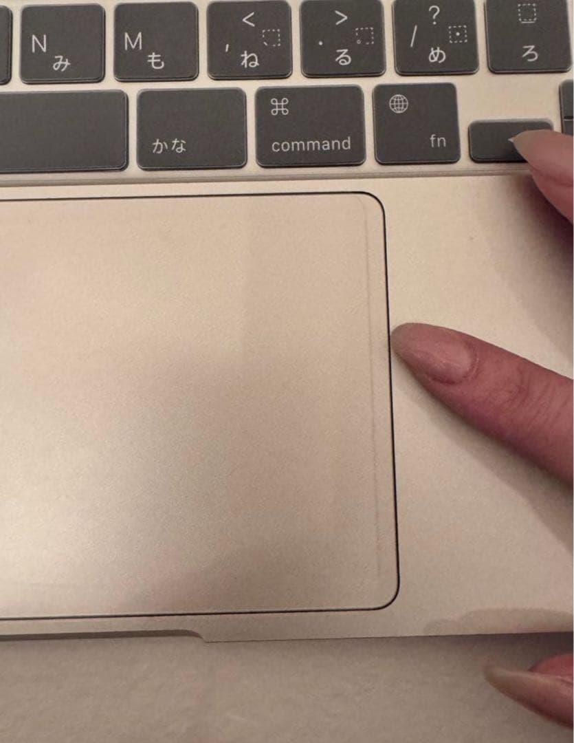 R*i様 MacBookAir M2 512GB 極美品 バッテリー98%