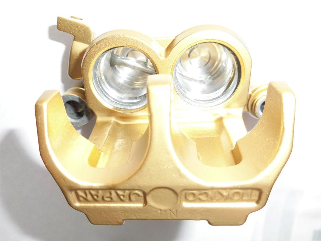 ゼファー400(Ｃ型)リアブレーキキャリパー(2pot)バリオスにも