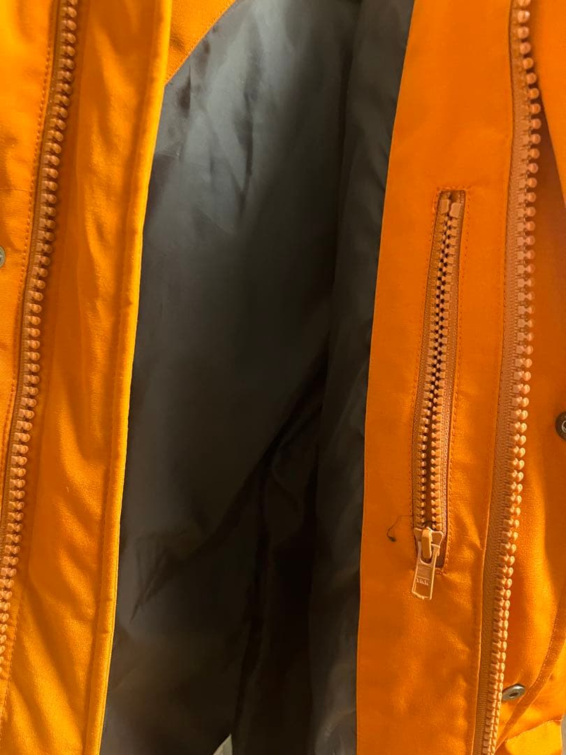 DANTON フード付きオレンジダウンジャケット