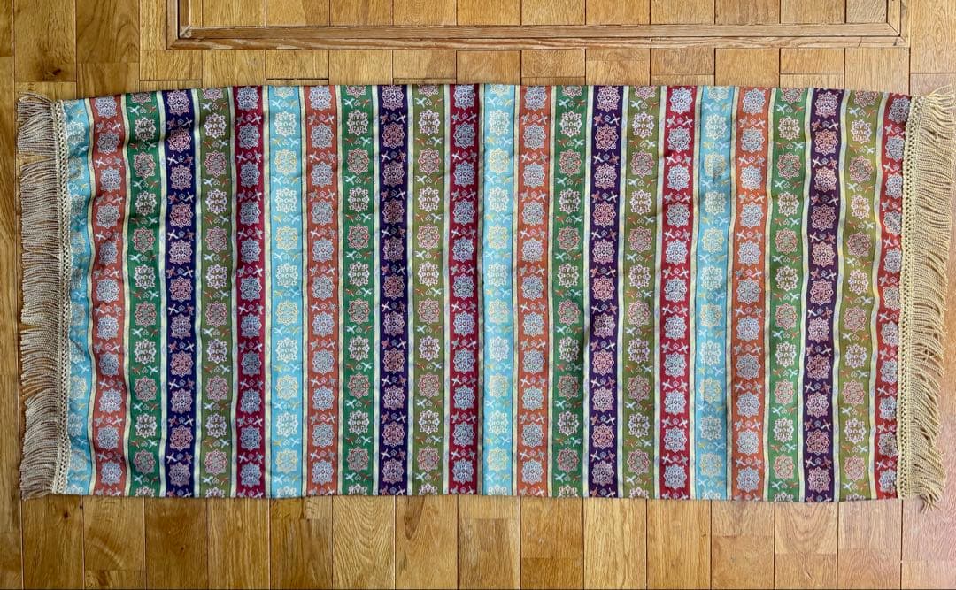 龍村美術織物　美しいテーブルクロス•タペストリー　絹（シルク）100%