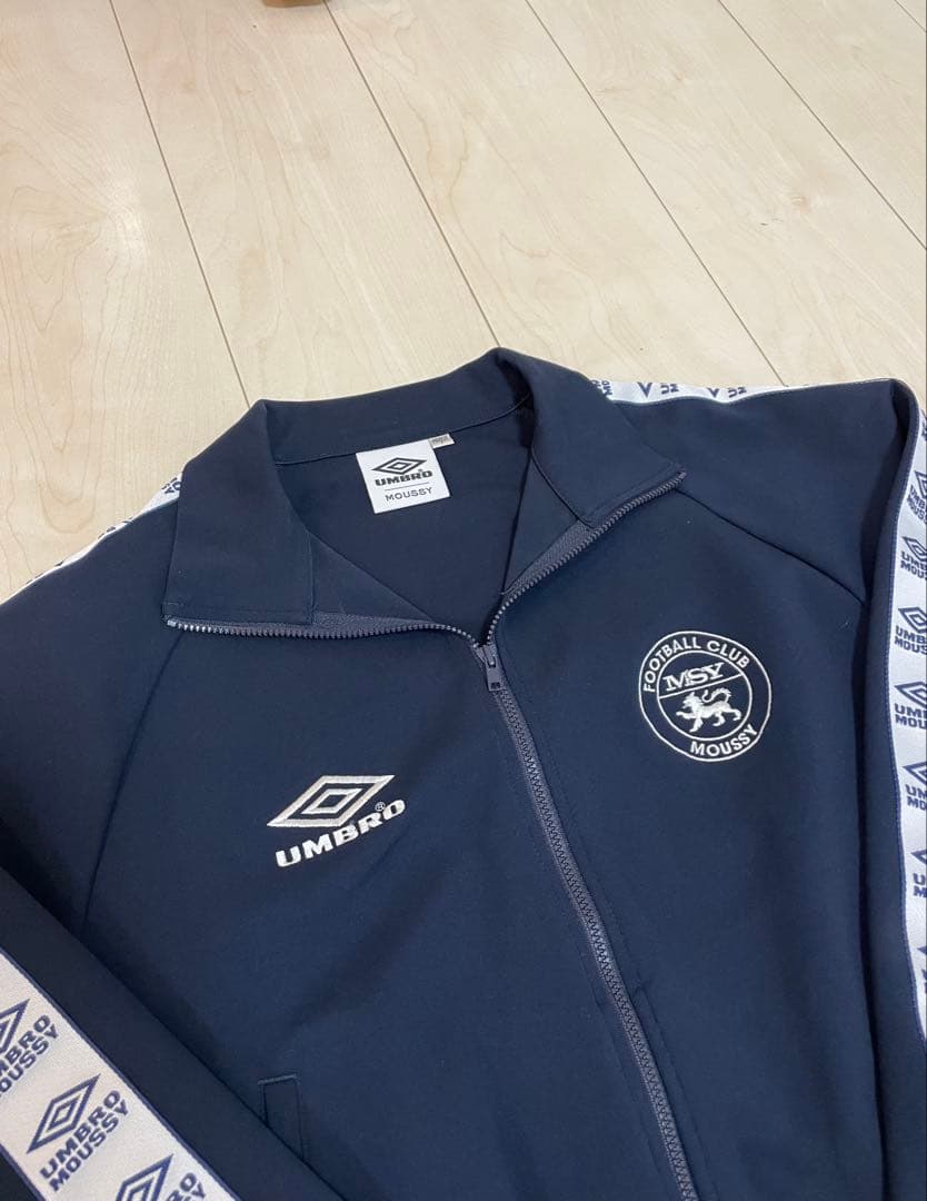 moussy umbro トラックジャケット ネイビー