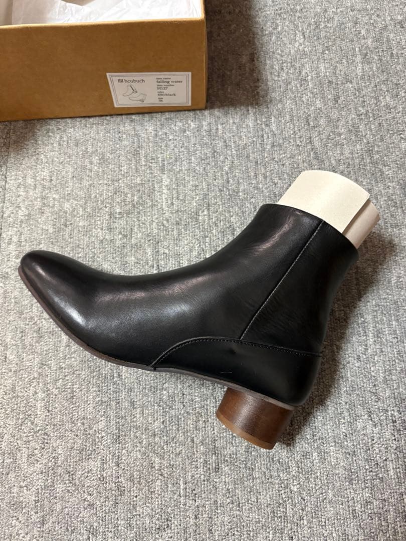 hcubuch ショートブーツ ブラック 本革