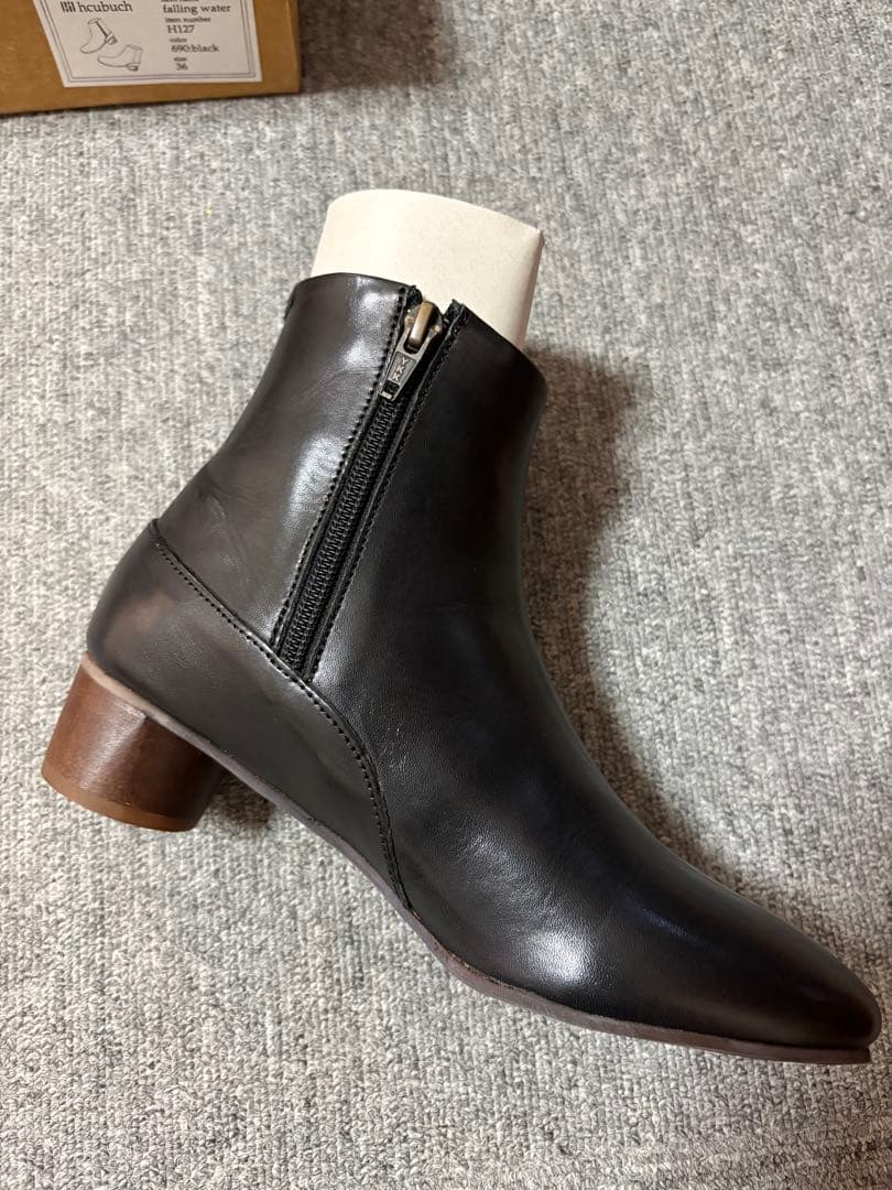 hcubuch ショートブーツ ブラック 本革