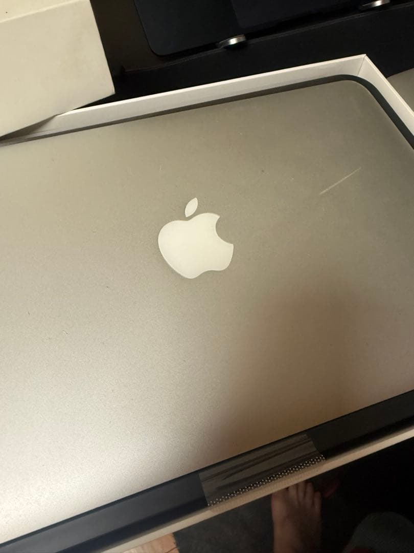 ★Apple MacBook air 本体 シルバー　2台セット★