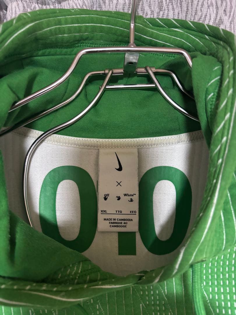 ア*ん様 Nike オフホワイトコラボグリーン パーカー XXL 希少サイズ