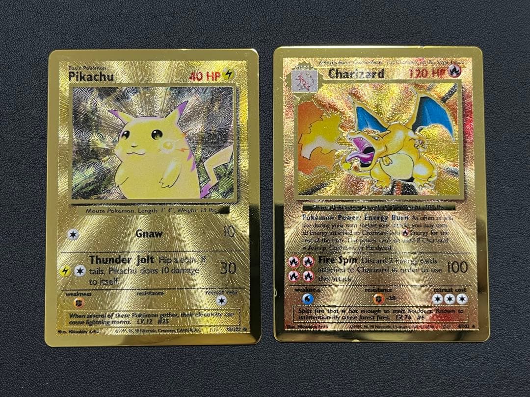 ピカチュウ、リザードン メタルカード ウルトラプレミアムコレクション 25th