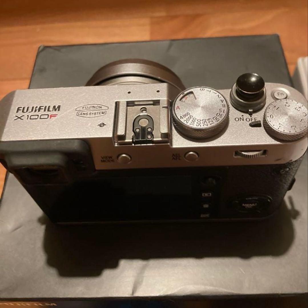 FUJIFILM X100F シルバー レンジファインダー　難あり　作例あり